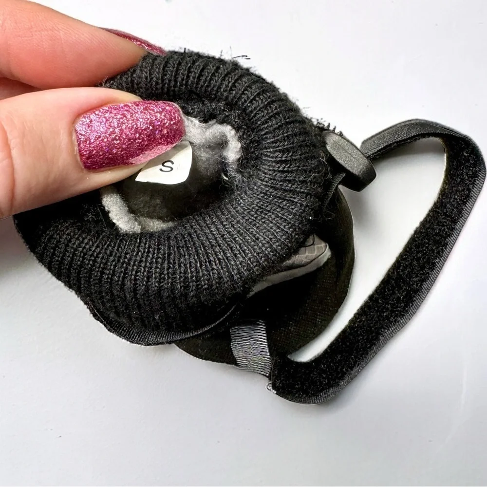 N/A dog boots